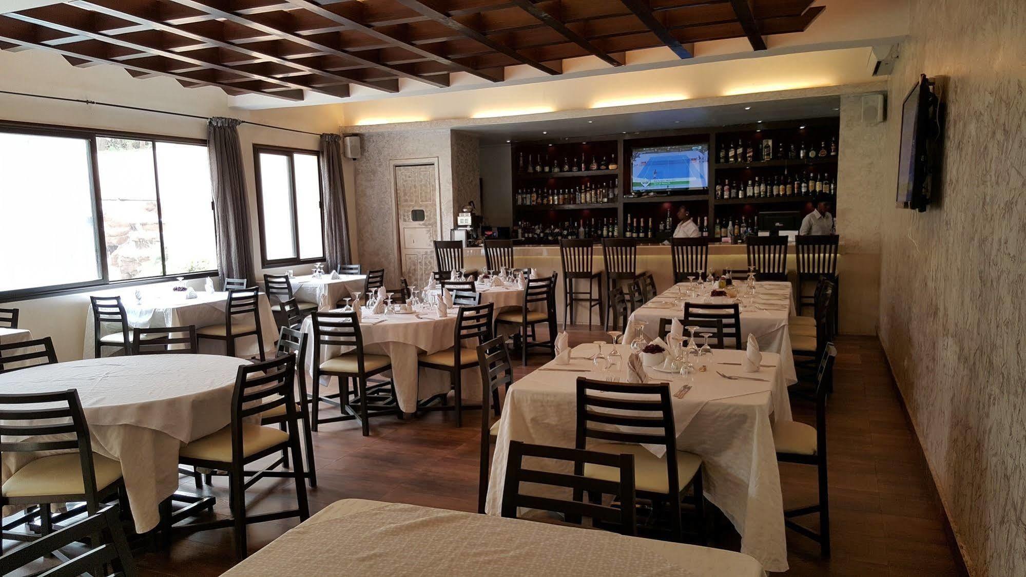 Hotel La Coccinelle บามาโก ภายนอก รูปภาพ