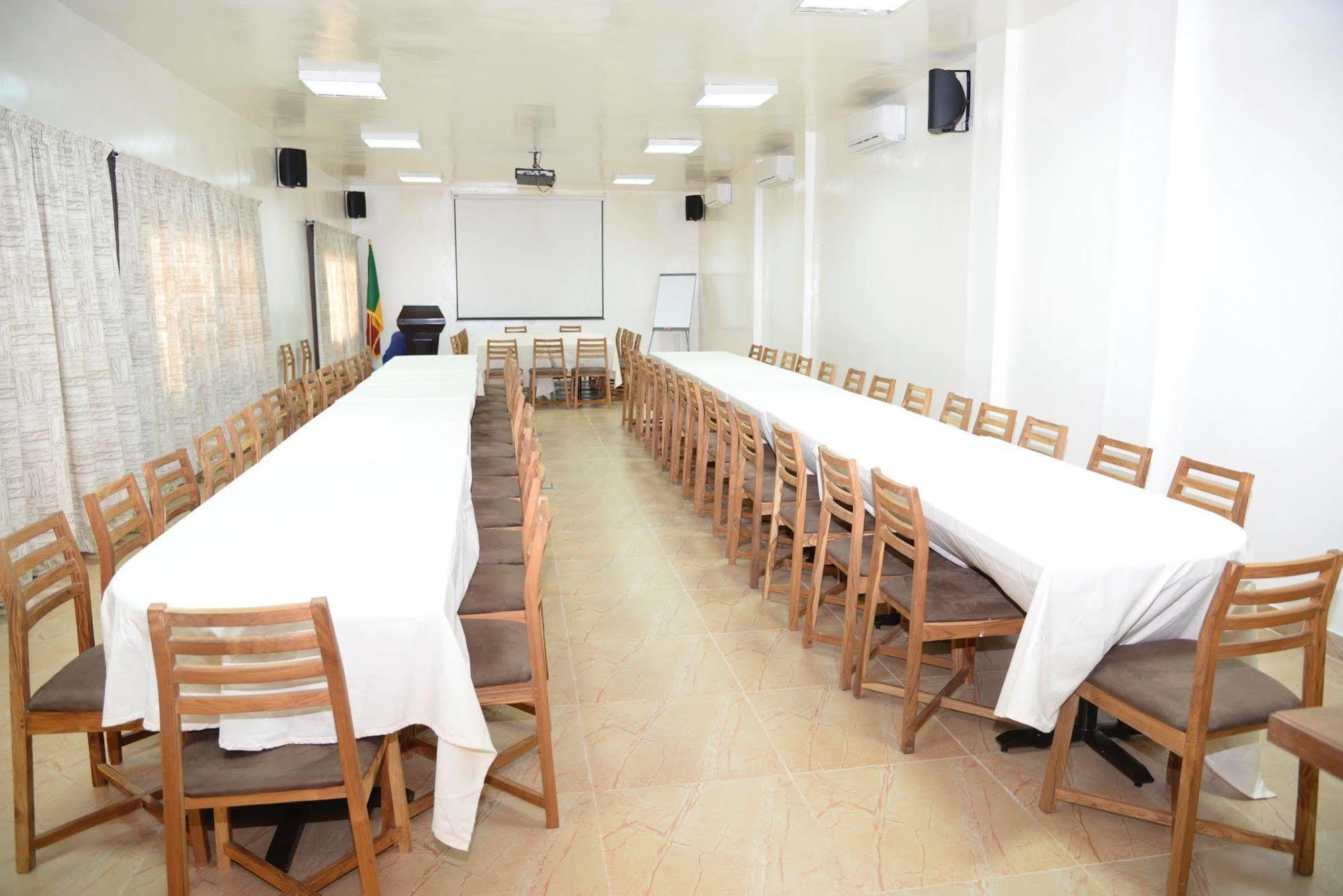 Hotel La Coccinelle บามาโก ภายนอก รูปภาพ